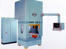 Hydraulische Presse zur Bestimmung der optimalen Preßkräfte, Werkzeuge und der Produktion von Nullserien 